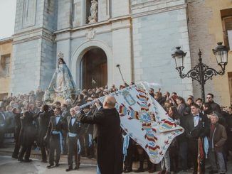 Fiestas de la Virgen del Castillo, cuando velas y flores se cambian por pólvora