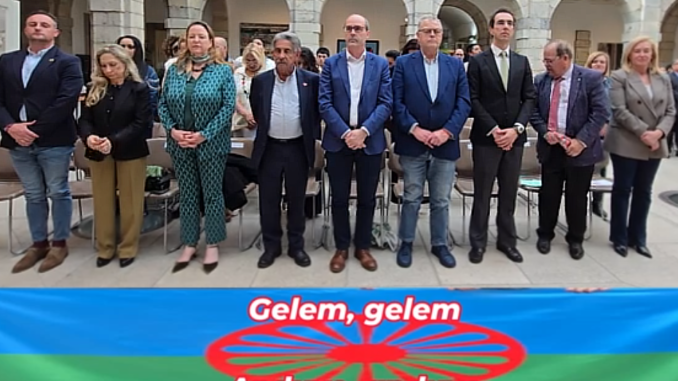 Gelem gelem sonó en el Parlamento de Cantabria